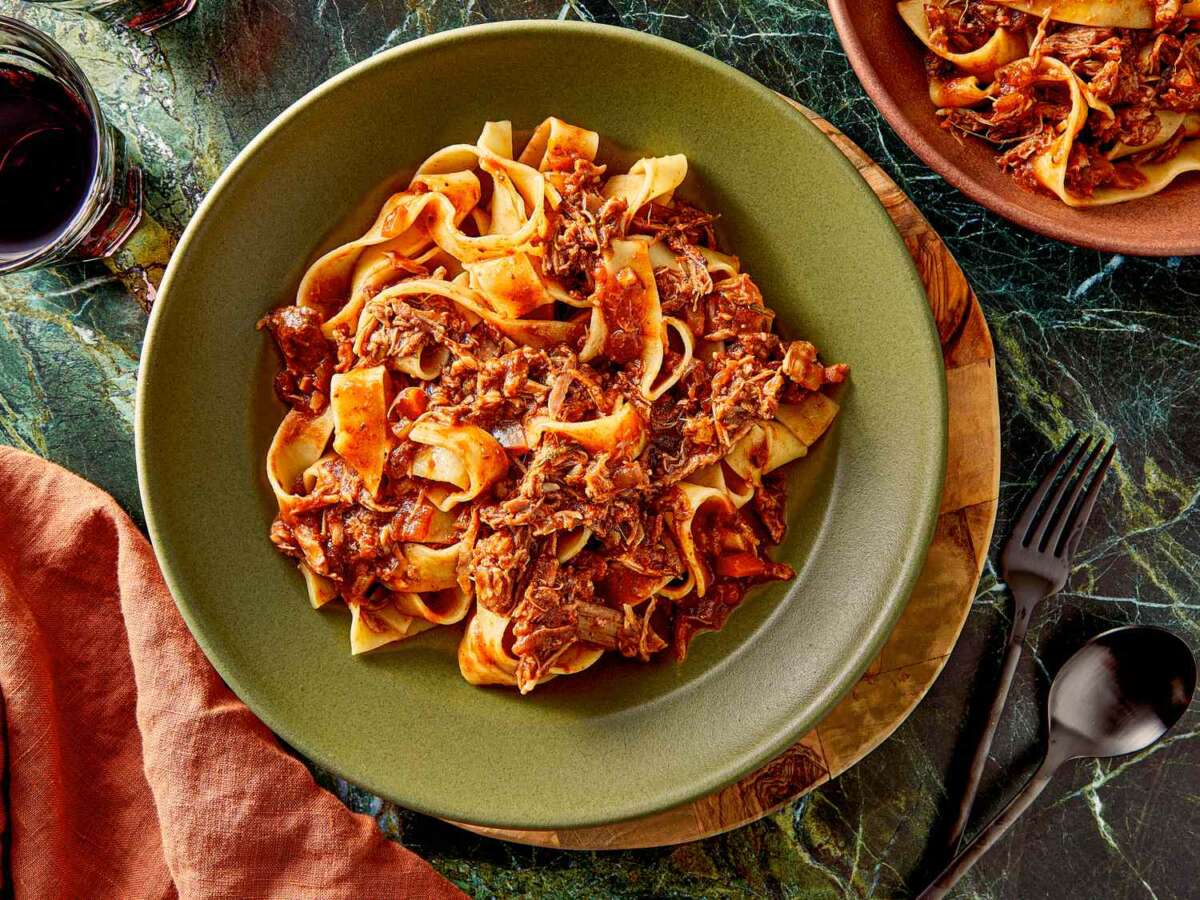 How To Skim Grease Easily From Slow Cooker Meals