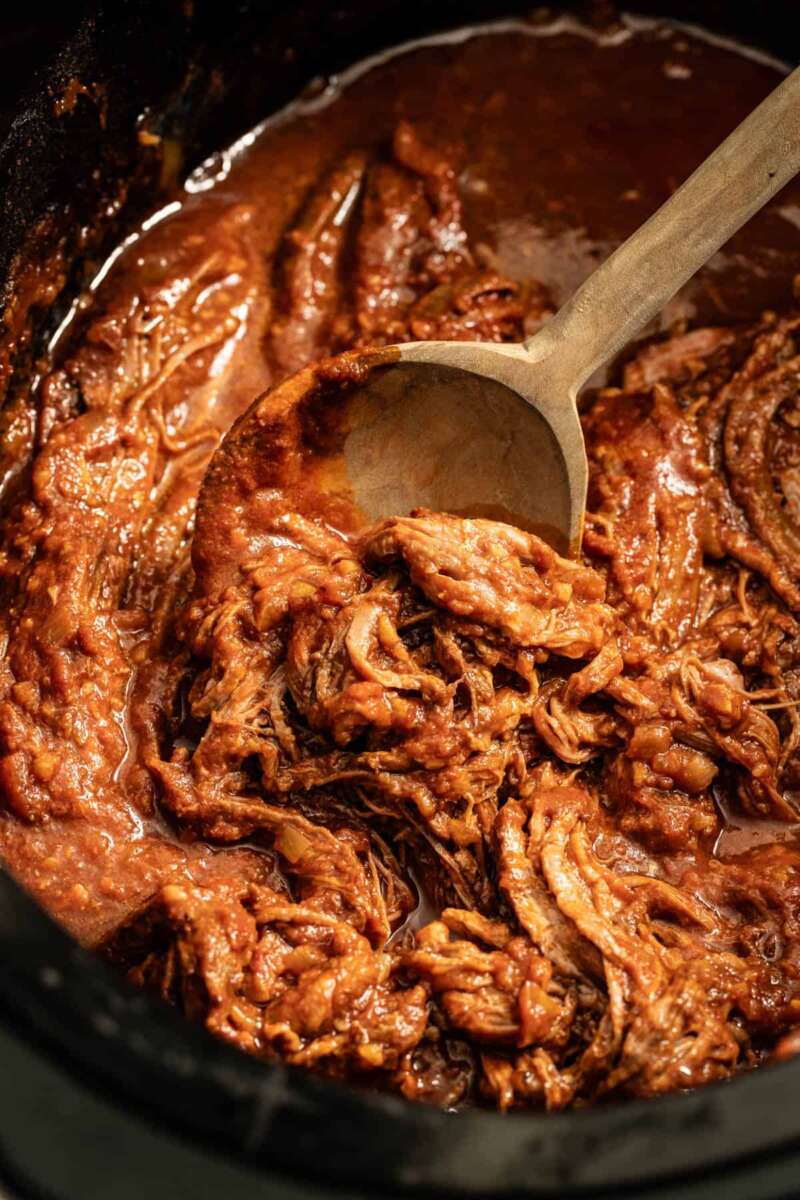 How To Prevent Slow Cooker Meals From Tasting Flat