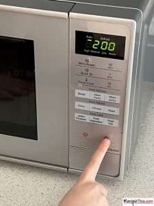 Can I Defrost Bacon In The Microwave