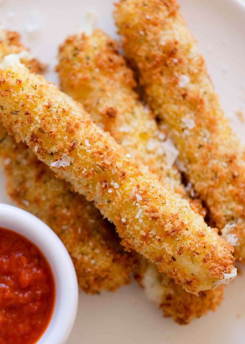 How Long To Cook Mozzarella Sticks In Air Fryer