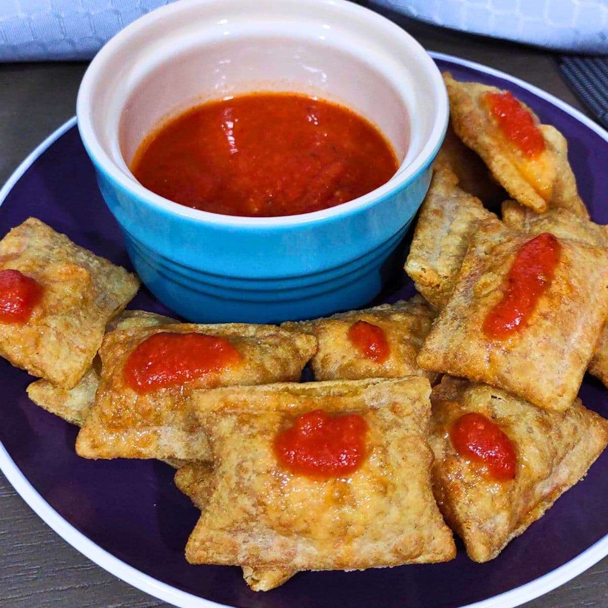 How Long Do I Put Pizza Rolls In The Microwave